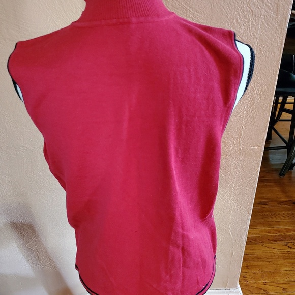 3/$33 Red sleeveless sweater - Picture 3 of 3